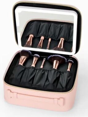 LARUCE BEAUTY 14-Piece Brush Set with IPSY Mega Makeup Case BRAND NEW